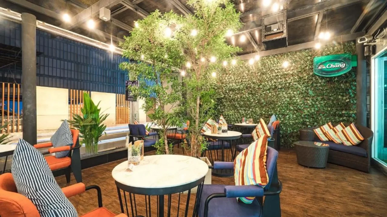 17 Restaurant